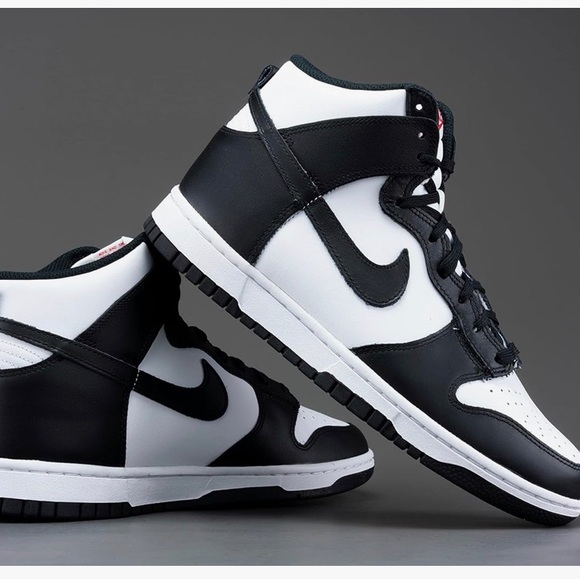 Nike Dunk Women’s High size 8.5 High top silhouette for a retro vibe - Picture 2 of 4